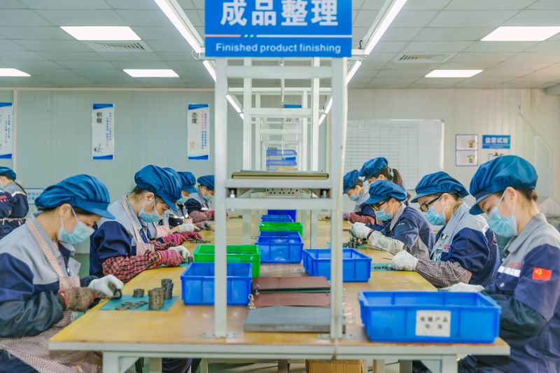 调整大小 去掉工作服名称.jpg